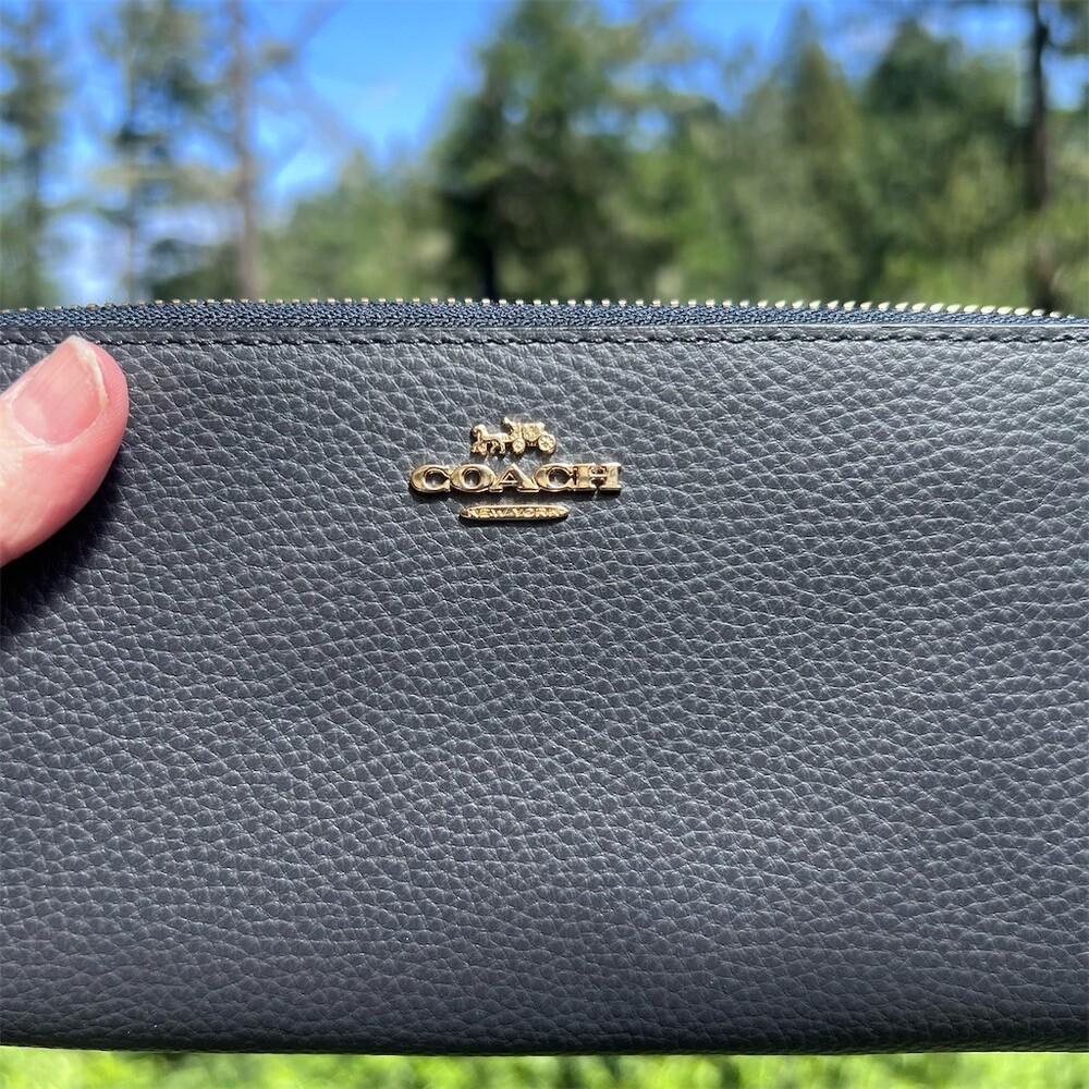 COACH Long Zip-Around Wallet Navy Blue Pebble Leather w Gold Hardware AUTHENTIC - Picture 9 of 10